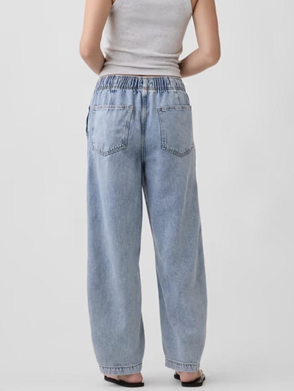 GAP Pull-On Jeans - Picture 2 of 4